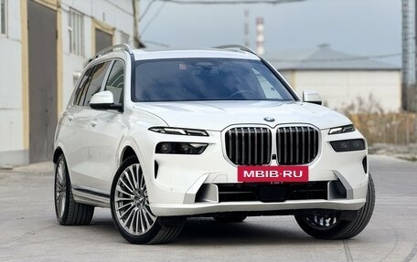 BMW X7, 2023 год, 14 000 000 рублей, 3 фотография