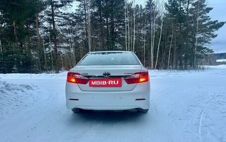 Toyota Camry, 2014 год, 2 099 000 рублей, 6 фотография