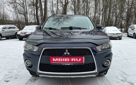 Mitsubishi Outlander III рестайлинг 3, 2011 год, 1 585 000 рублей, 2 фотография