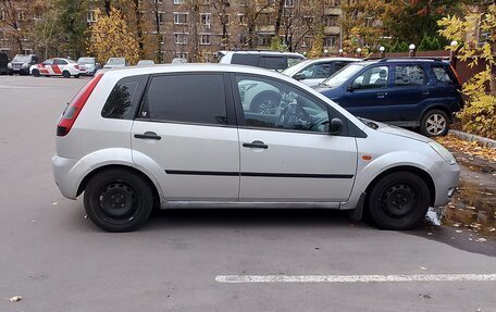 Ford Fiesta, 2005 год, 300 000 рублей, 13 фотография