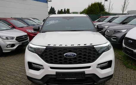 Ford Explorer VI, 2024 год, 8 290 000 рублей, 2 фотография