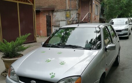 Ford Fiesta, 2001 год, 350 000 рублей, 2 фотография