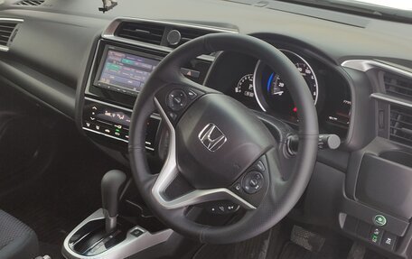 Honda Fit III, 2018 год, 1 450 000 рублей, 16 фотография