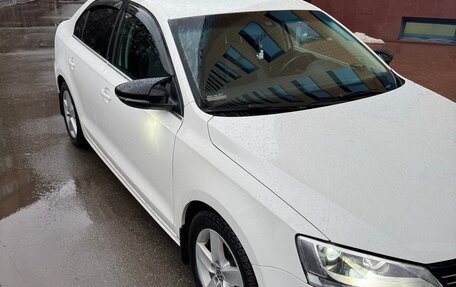 Volkswagen Jetta VI, 2012 год, 1 400 000 рублей, 5 фотография