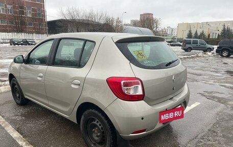 Renault Sandero II рестайлинг, 2014 год, 900 000 рублей, 5 фотография