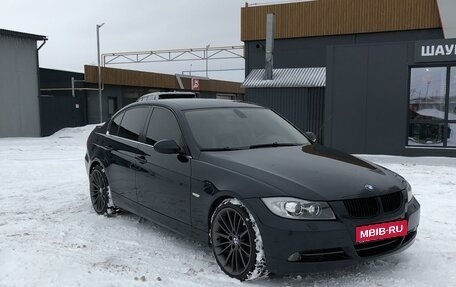 BMW 3 серия, 2007 год, 1 350 000 рублей, 1 фотография