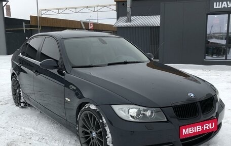 BMW 3 серия, 2007 год, 1 350 000 рублей, 2 фотография