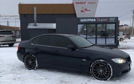 BMW 3 серия, 2007 год, 1 350 000 рублей, 11 фотография