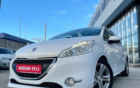 Peugeot 208 II, 2013 год, 837 000 рублей, 1 фотография