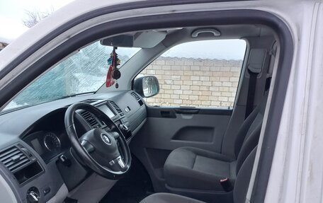 Volkswagen Caravelle T5, 2011 год, 1 500 000 рублей, 6 фотография