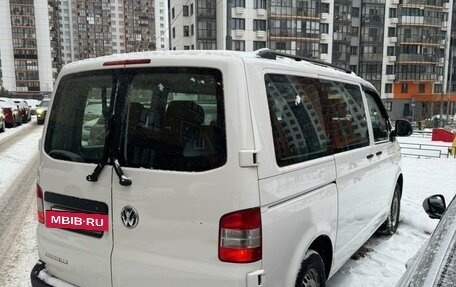 Volkswagen Caravelle T5, 2014 год, 2 200 000 рублей, 4 фотография