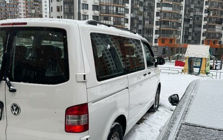 Volkswagen Caravelle T5, 2014 год, 2 200 000 рублей, 16 фотография