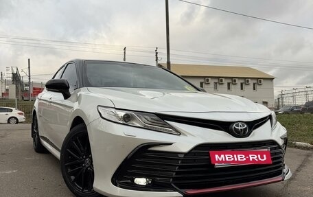 Toyota Camry, 2022 год, 4 300 000 рублей, 4 фотография