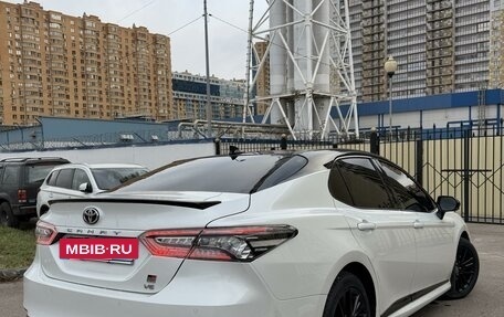 Toyota Camry, 2022 год, 4 300 000 рублей, 5 фотография