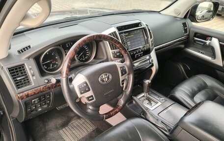 Toyota Land Cruiser 200, 2015 год, 5 500 000 рублей, 16 фотография