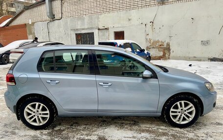 Volkswagen Golf VI, 2010 год, 900 000 рублей, 3 фотография