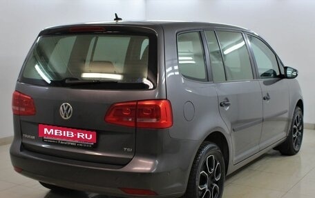 Volkswagen Touran III, 2010 год, 1 140 000 рублей, 4 фотография