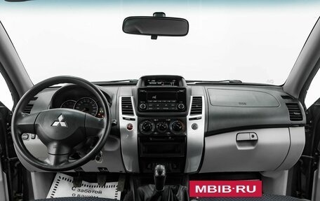 Mitsubishi Pajero Sport II рестайлинг, 2014 год, 1 945 000 рублей, 12 фотография