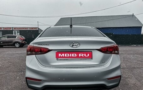 Hyundai Solaris II рестайлинг, 2018 год, 1 300 000 рублей, 6 фотография