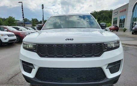 Jeep Grand Cherokee, 2024 год, 9 105 000 рублей, 2 фотография