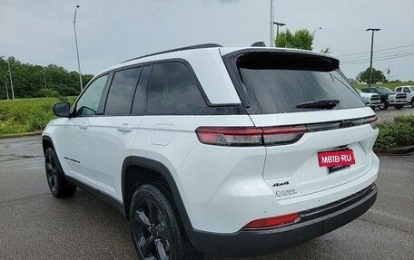 Jeep Grand Cherokee, 2024 год, 9 105 000 рублей, 3 фотография