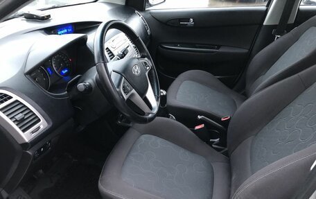 Hyundai i20 IB рестайлинг, 2010 год, 655 000 рублей, 9 фотография