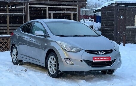 Hyundai Elantra V, 2011 год, 820 000 рублей, 2 фотография