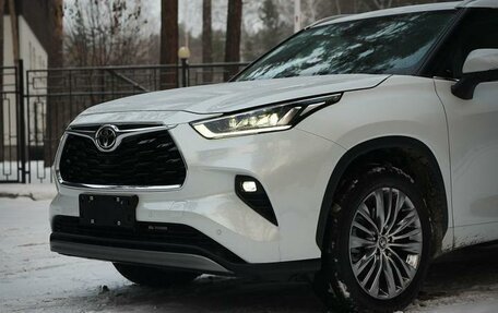 Toyota Highlander, 2024 год, 6 900 000 рублей, 2 фотография