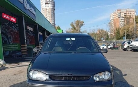 Volkswagen Golf IV, 1999 год, 300 000 рублей, 1 фотография