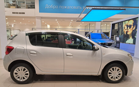 Renault Sandero II рестайлинг, 2017 год, 996 000 рублей, 5 фотография