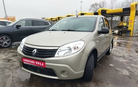 Renault Sandero I, 2012 год, 650 000 рублей, 2 фотография