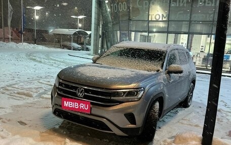 Volkswagen Teramont I, 2021 год, 4 760 000 рублей, 2 фотография