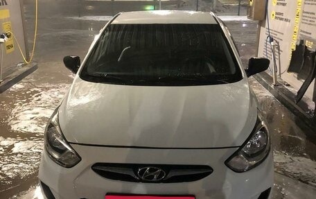 Hyundai Solaris II рестайлинг, 2013 год, 495 000 рублей, 4 фотография