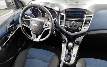 Chevrolet Cruze II, 2011 год, 719 000 рублей, 15 фотография