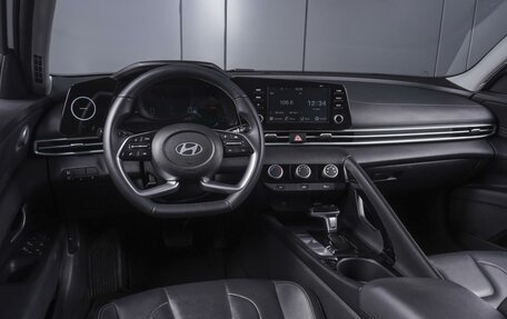 Hyundai Elantra, 2023 год, 2 520 000 рублей, 6 фотография