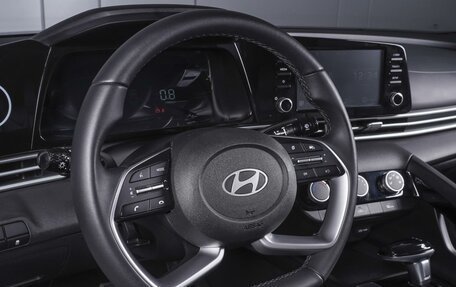 Hyundai Elantra, 2023 год, 2 520 000 рублей, 17 фотография