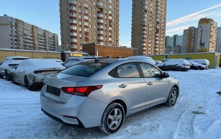 Hyundai Solaris II рестайлинг, 2017 год, 1 150 000 рублей, 4 фотография