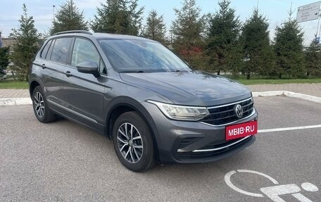 Volkswagen Tiguan II, 2021 год, 2 740 021 рублей, 2 фотография