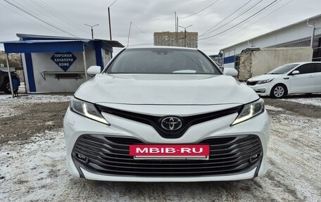 Toyota Camry, 2018 год, 2 450 000 рублей, 3 фотография