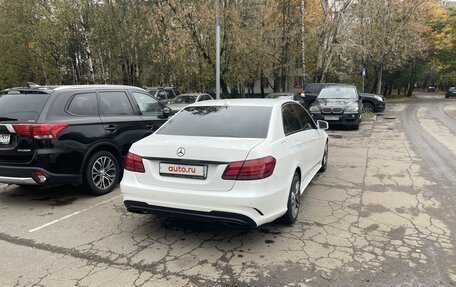 Mercedes-Benz E-Класс, 2015 год, 1 950 000 рублей, 4 фотография