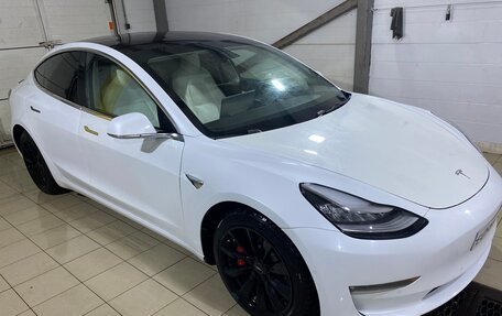 Tesla Model 3 I, 2018 год, 3 099 999 рублей, 2 фотография