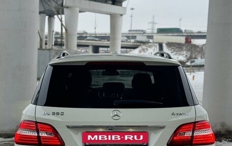 Mercedes-Benz M-Класс, 2011 год, 2 350 000 рублей, 3 фотография