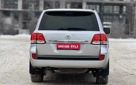 Toyota Land Cruiser 200, 2011 год, 3 099 000 рублей, 16 фотография