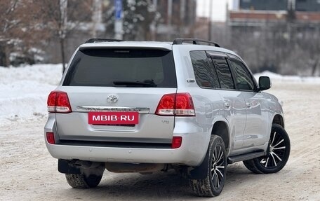 Toyota Land Cruiser 200, 2011 год, 3 099 000 рублей, 20 фотография