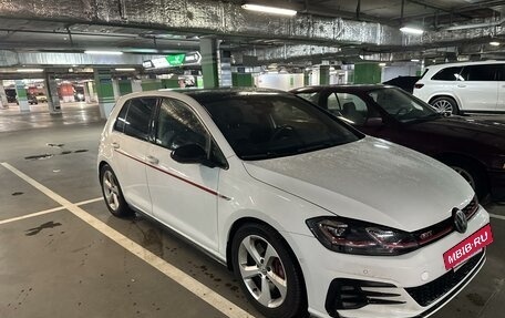 Volkswagen Golf GTI VII, 2017 год, 2 850 000 рублей, 18 фотография