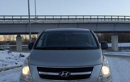 Hyundai Grand Starex Grand Starex I рестайлинг 2, 2012 год, 1 850 000 рублей, 13 фотография