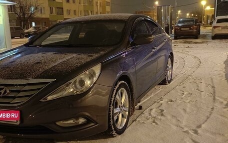 Hyundai Sonata VI, 2011 год, 1 200 000 рублей, 21 фотография