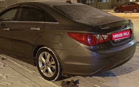 Hyundai Sonata VI, 2011 год, 1 200 000 рублей, 19 фотография