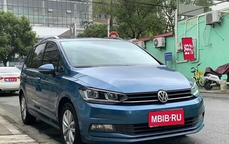 Volkswagen Touran III, 2020 год, 1 730 000 рублей, 1 фотография