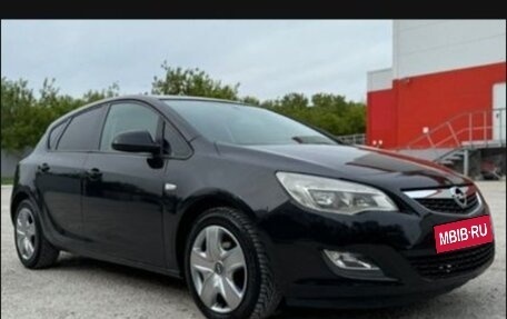 Opel Astra J, 2011 год, 750 000 рублей, 3 фотография